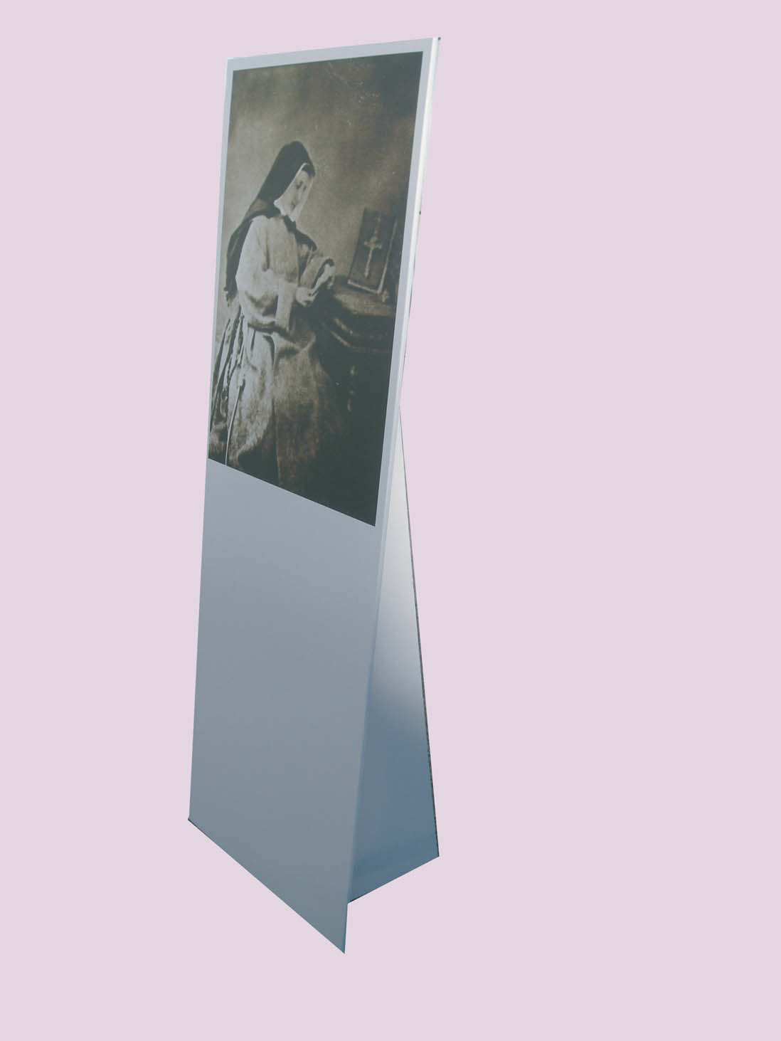 cartello con piedini 540 x 300 x 1505mm